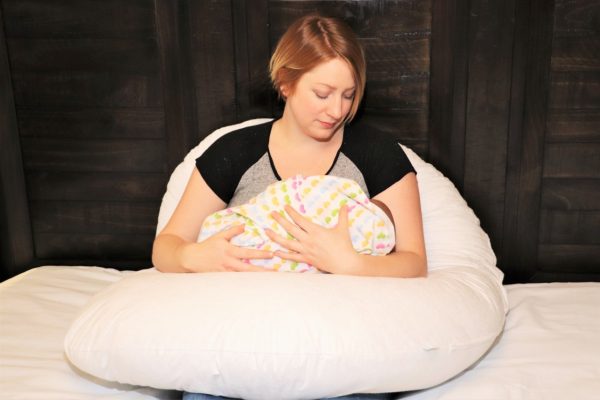 The Huggable "6 in 1" Pregnancy / Nursing Pillow & Cover